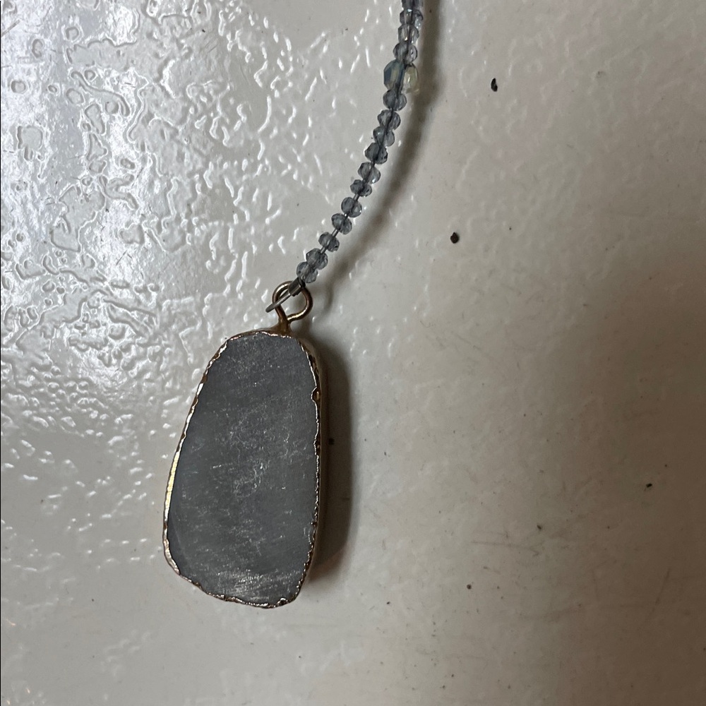 Source Unknown Gray Beaded Necklace with Druzy pendant - Picture 6 of 6